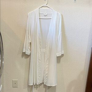 Cozy Earth Women’s Bamboo Kimono Robe in Ivory
